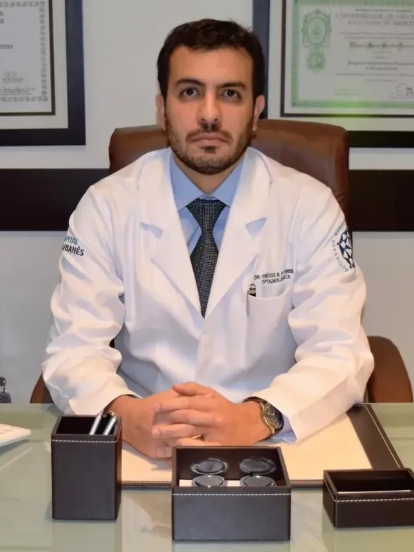 Dr. Vinicius Pereira